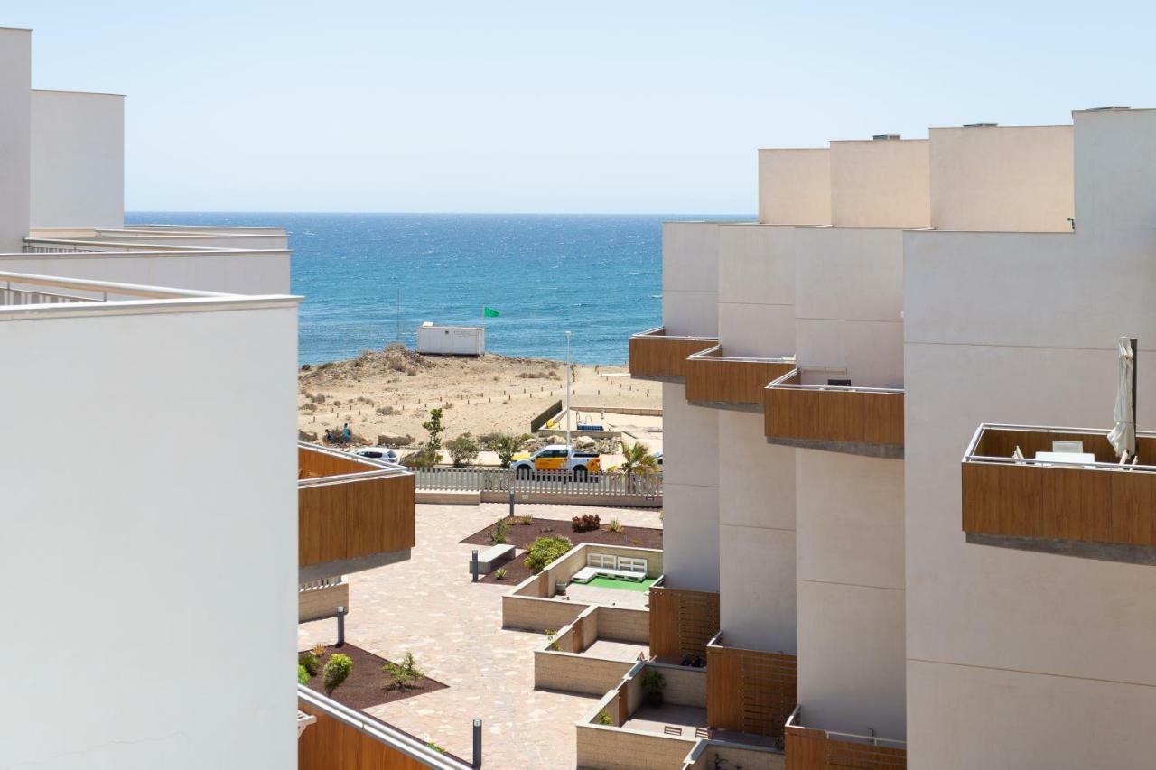 Luxury Beachfront Penthouse El Medano  Exterior photo